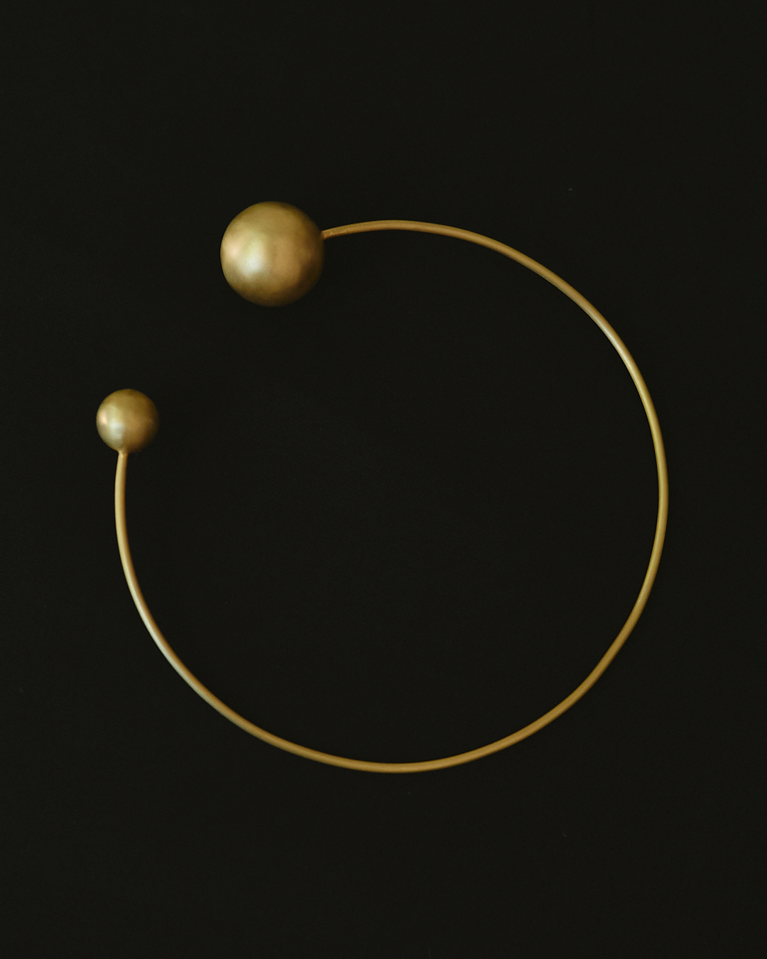 Sensuality Choker Gold